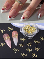 Boucles 3D or - Ongles Elaine Lemay