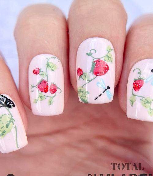 CJS-351 Strawberry Sweetness - Ongles Elaine Lemay