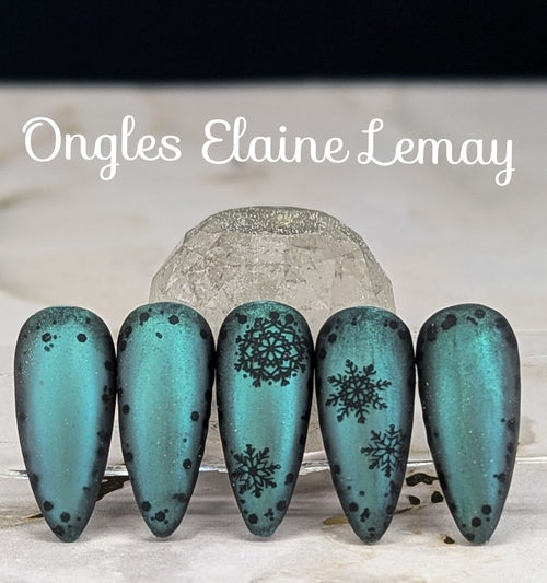 CJS-C-24 In the frosty air - Ongles Elaine Lemay