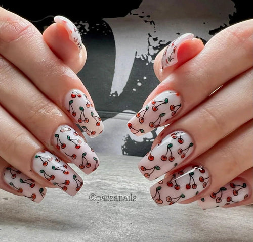 CJS-LC-85 Pin-Up - Ongles Elaine Lemay