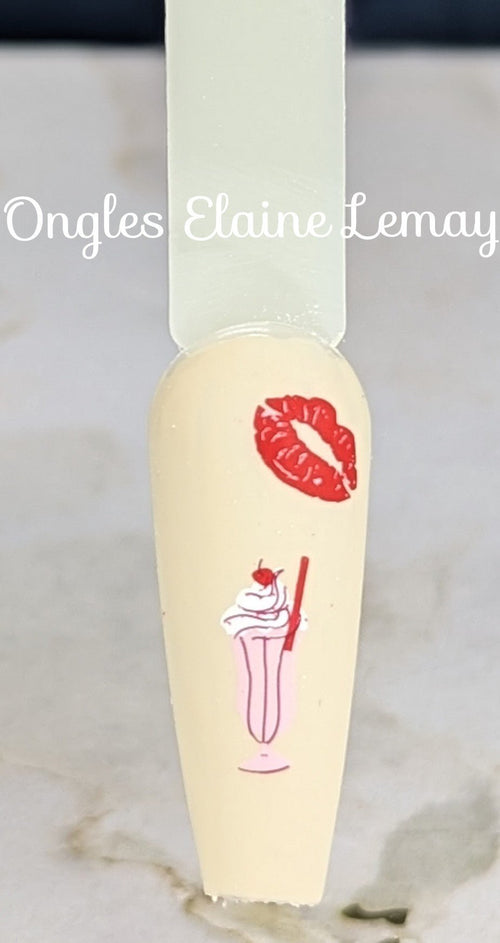 CJS-V-59 Sealed with a kiss - Ongles Elaine Lemay
