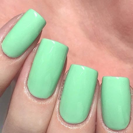 Dusty Pastel Green - Ongles Elaine Lemay