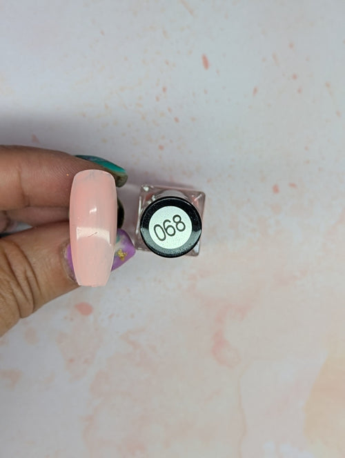 #068 Soft Bloom vernis à stamping - Ongles Elaine Lemay 