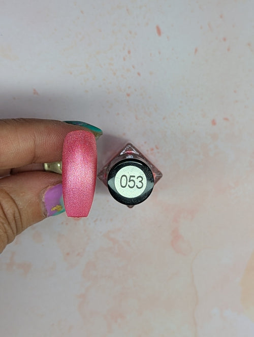 #053 Gossip Girl vernis à stamping - Ongles Elaine Lemay 