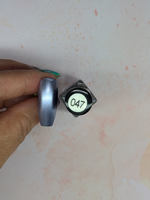 #047 Lilac Ice vernis à stamping - Ongles Elaine Lemay 