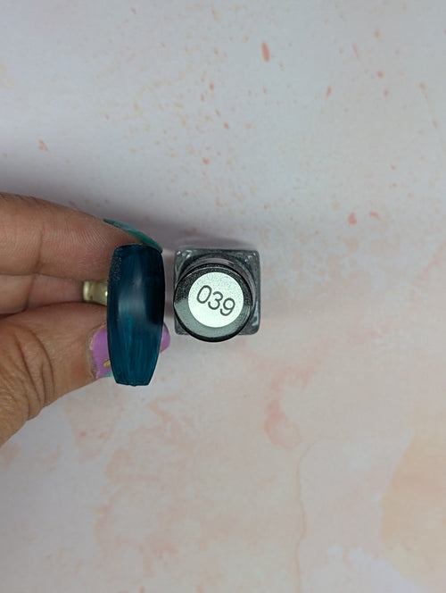 #039 Teal or no Deal vernis à stamping - Ongles Elaine Lemay 