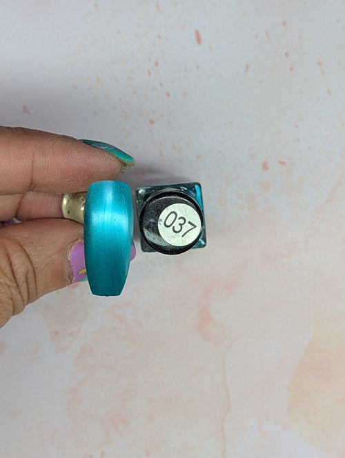 #037 Caribbean Dream vernis à stamping - Ongles Elaine Lemay 