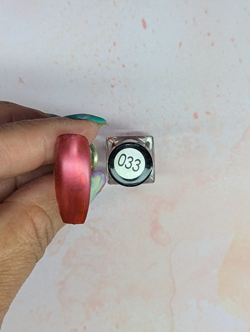 #033 Crimson Crush vernis à stamping - Ongles Elaine Lemay 