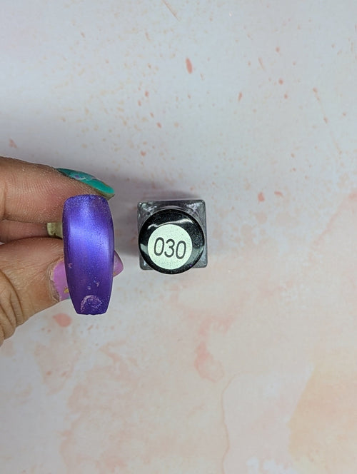 #030 Plum Crazy - Ongles Elaine Lemay 