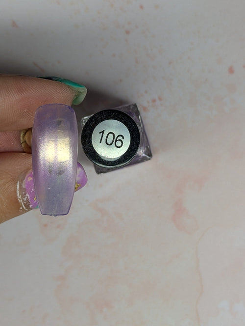 #106 Lavender Taffy vernis à stamping - Ongles Elaine Lemay 
