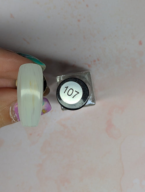 #107 Ice Grey vernis à stamping - Ongles Elaine Lemay 