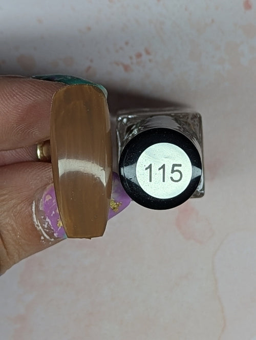 #115 Coffee Bean vernis à stamping - Ongles Elaine Lemay 