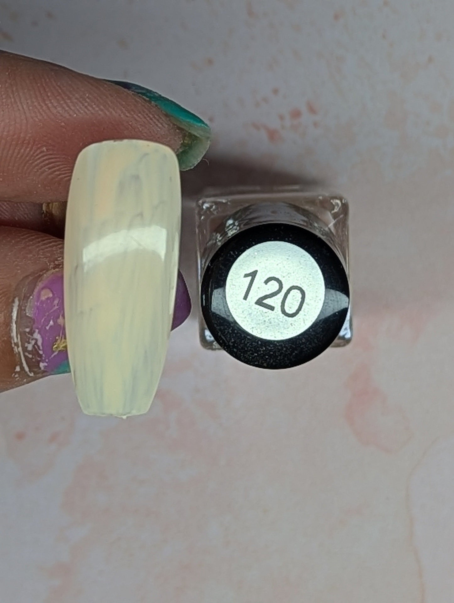 #120 Milkshake vernis à stamping