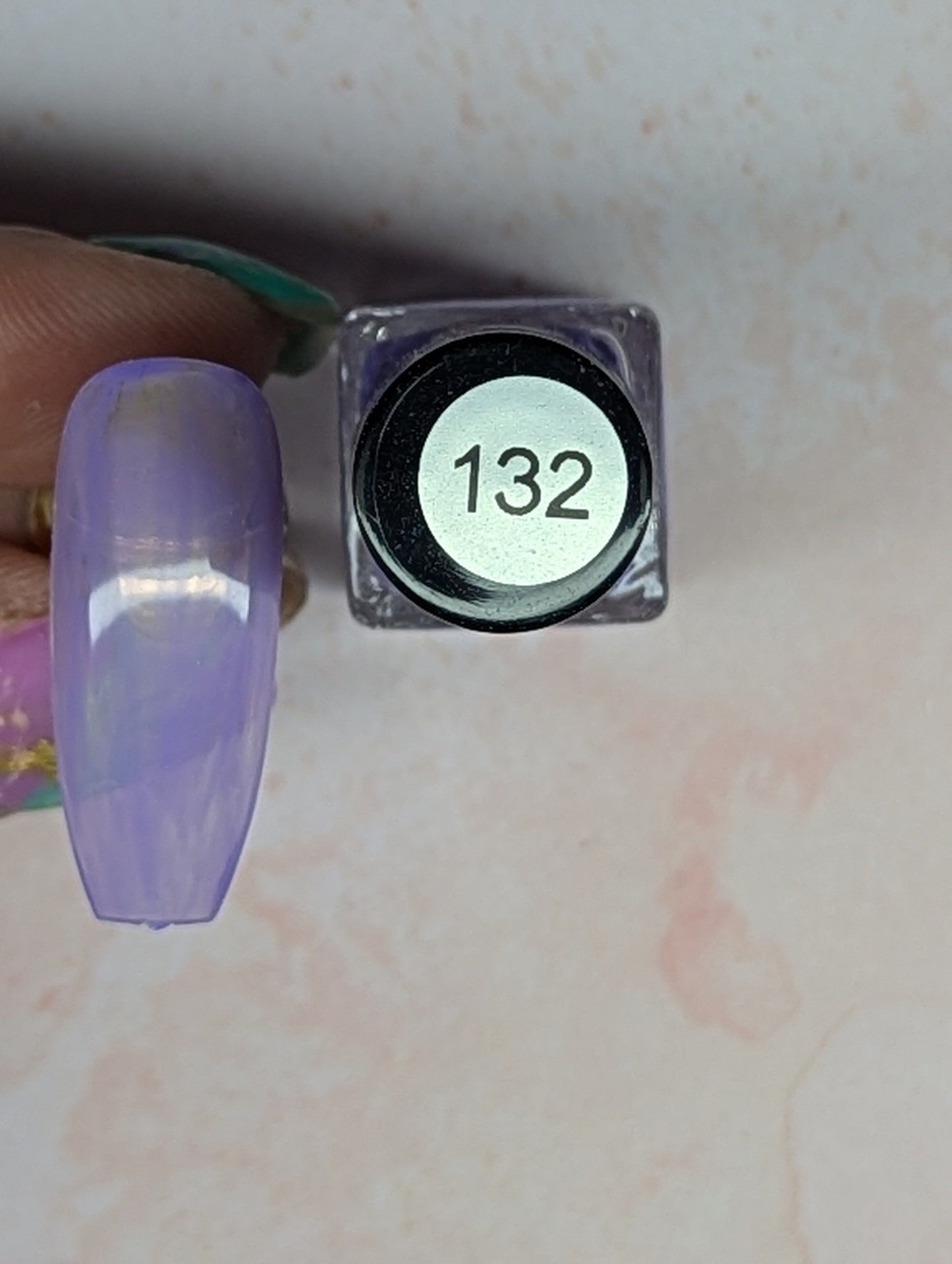 #132 Lynnie loves Lavender (sheer) vernis à stamping