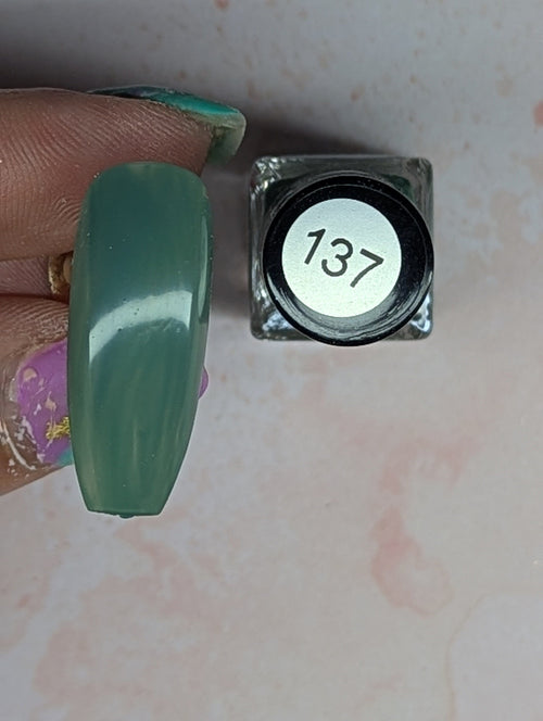 #137 Winter Sage vernis à stamping - Ongles Elaine Lemay 