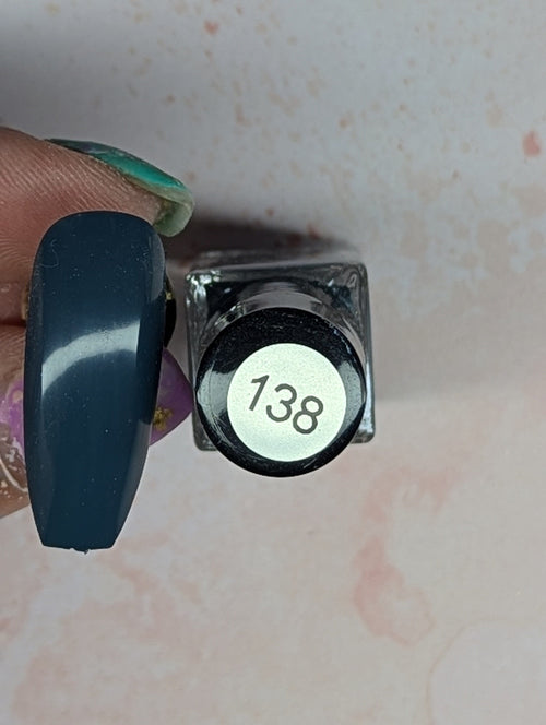 #138 The Silent Knight vernis à stamping - Ongles Elaine Lemay 