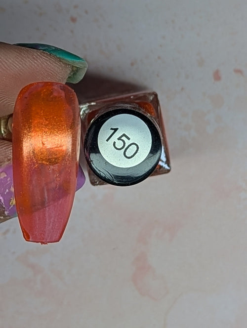 #150 Goldfish vernis à stamping - Ongles Elaine Lemay 