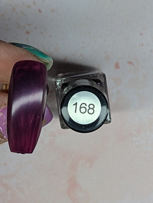 #168 Purple Passion vernis à stamping - Ongles Elaine Lemay 