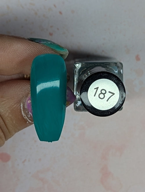 #187 Surf’s up vernis à stamping - Ongles Elaine Lemay 