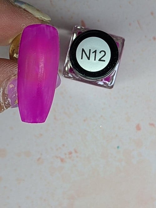 #N12 Purple Blaze neon vernis à stamping - Ongles Elaine Lemay 