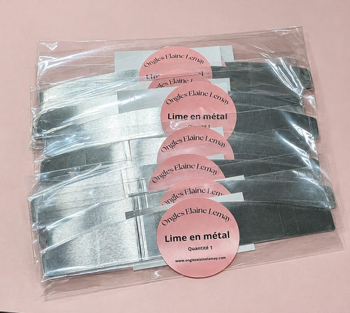 lime en métal - Ongles Elaine Lemay