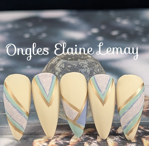 Moon Fog - Ongles Elaine Lemay