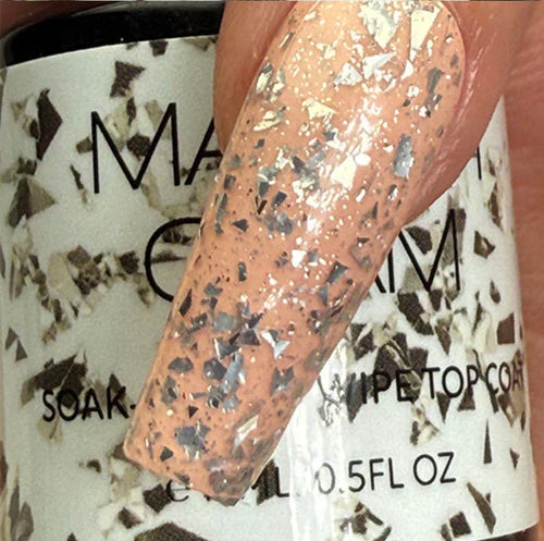 Touches of silver top coat - Ongles Elaine Lemay