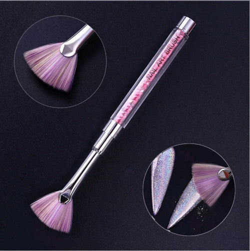 Pinceau fan - Ongles Elaine Lemay 