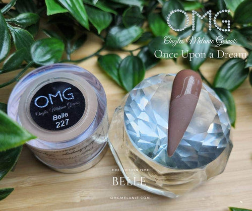 OMG Belle#227 - Ongles Elaine Lemay 