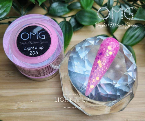 OMG Light It Up #205 - Ongles Elaine Lemay 