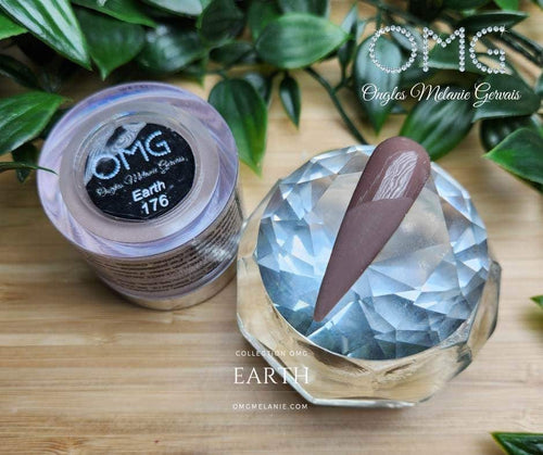 OMG Earth 176 - Ongles Elaine Lemay